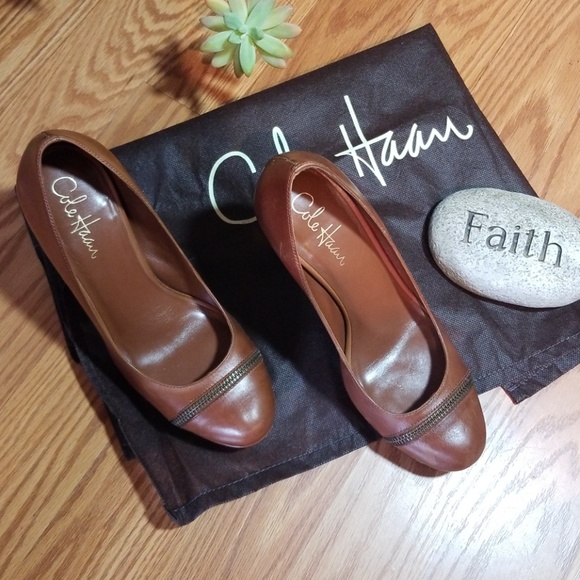 cole haan nike air pumps